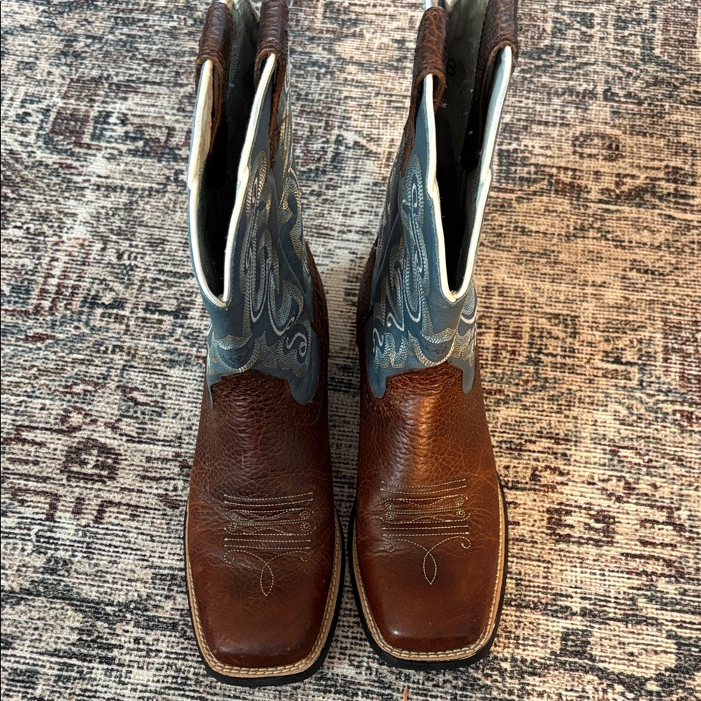 Ariat Women's Brown and Blue Western Boots